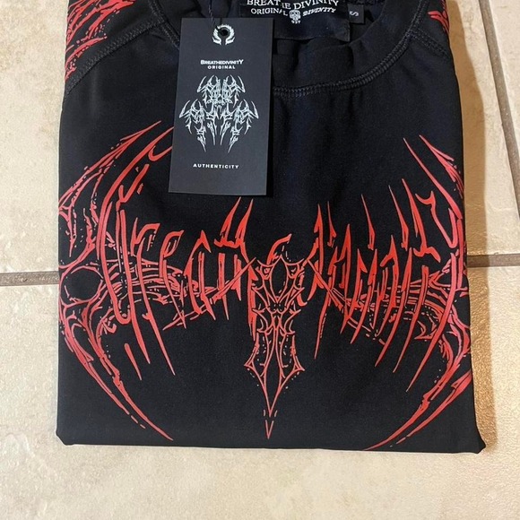 Other - Black & red Breathe Divinity compression Tee size: S